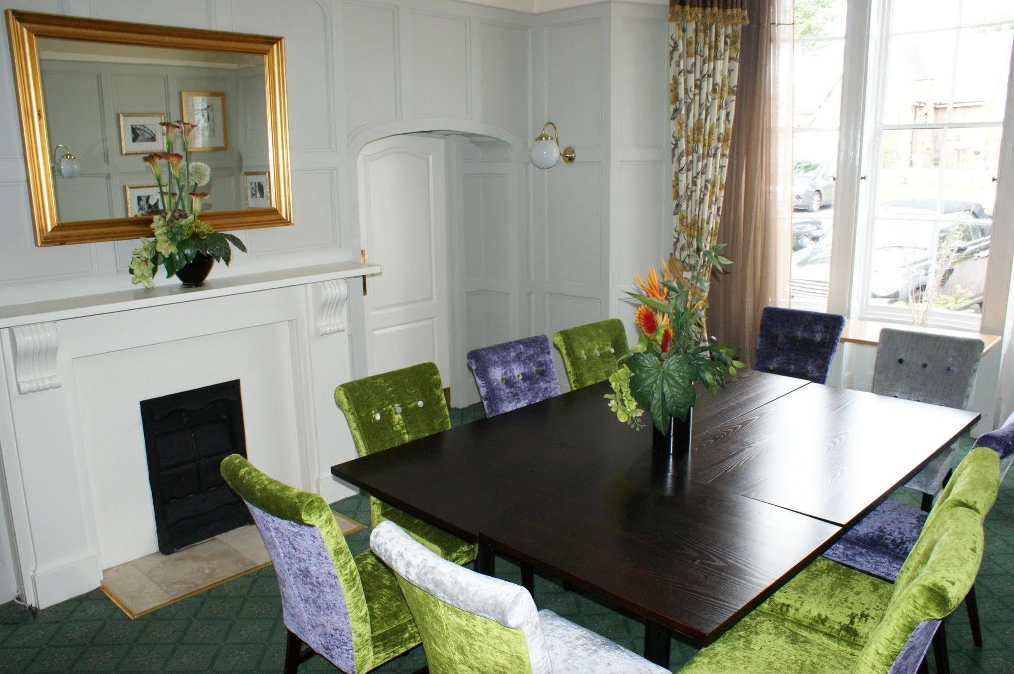 Alton House Hotel Extérieur photo